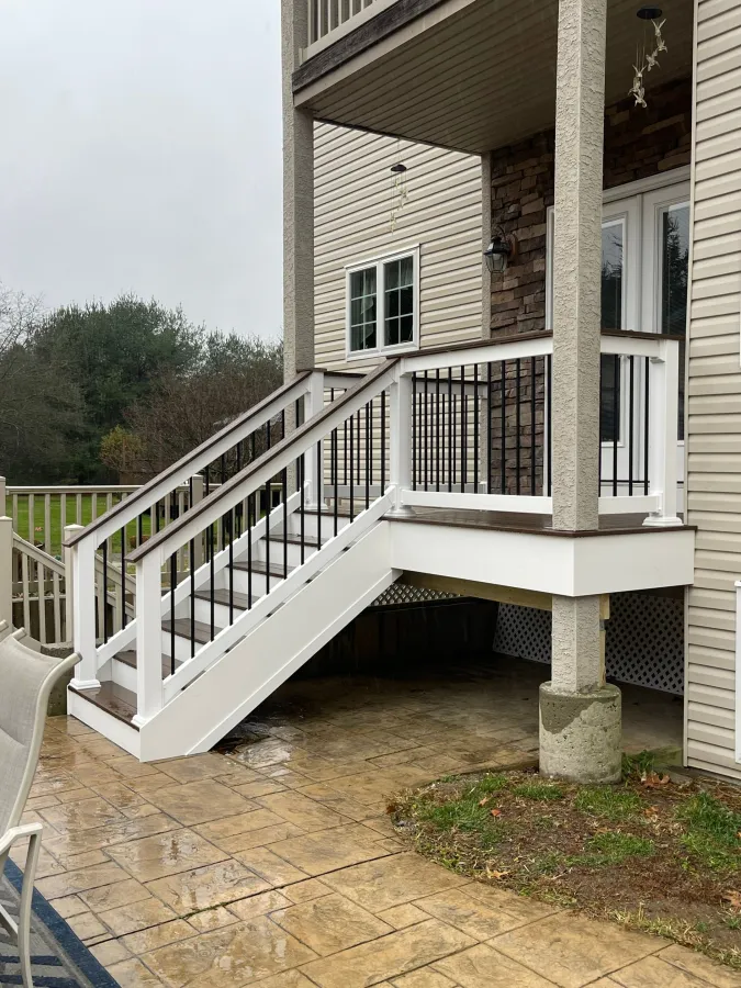 new small back deck and stairs1
